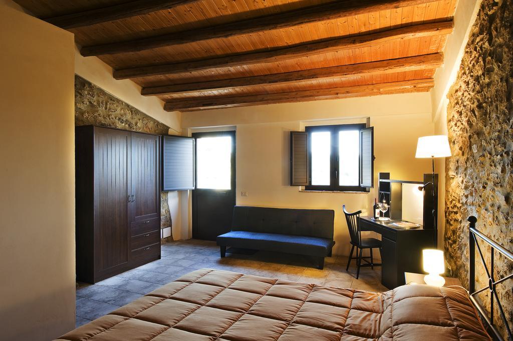 Agriturcostabaira Villa Калтаджироне Екстериор снимка